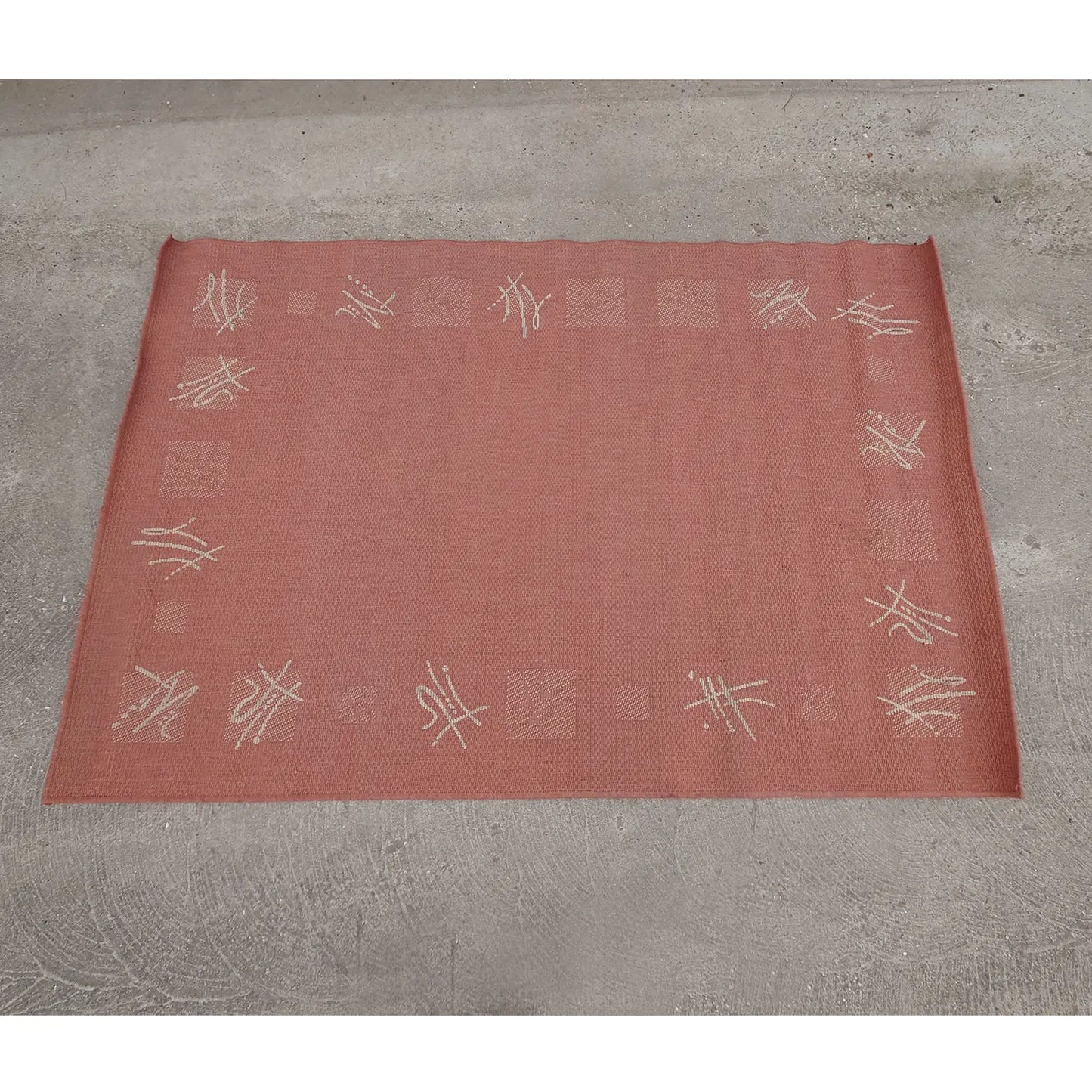Tapis rectangulaire rotin teinté rose