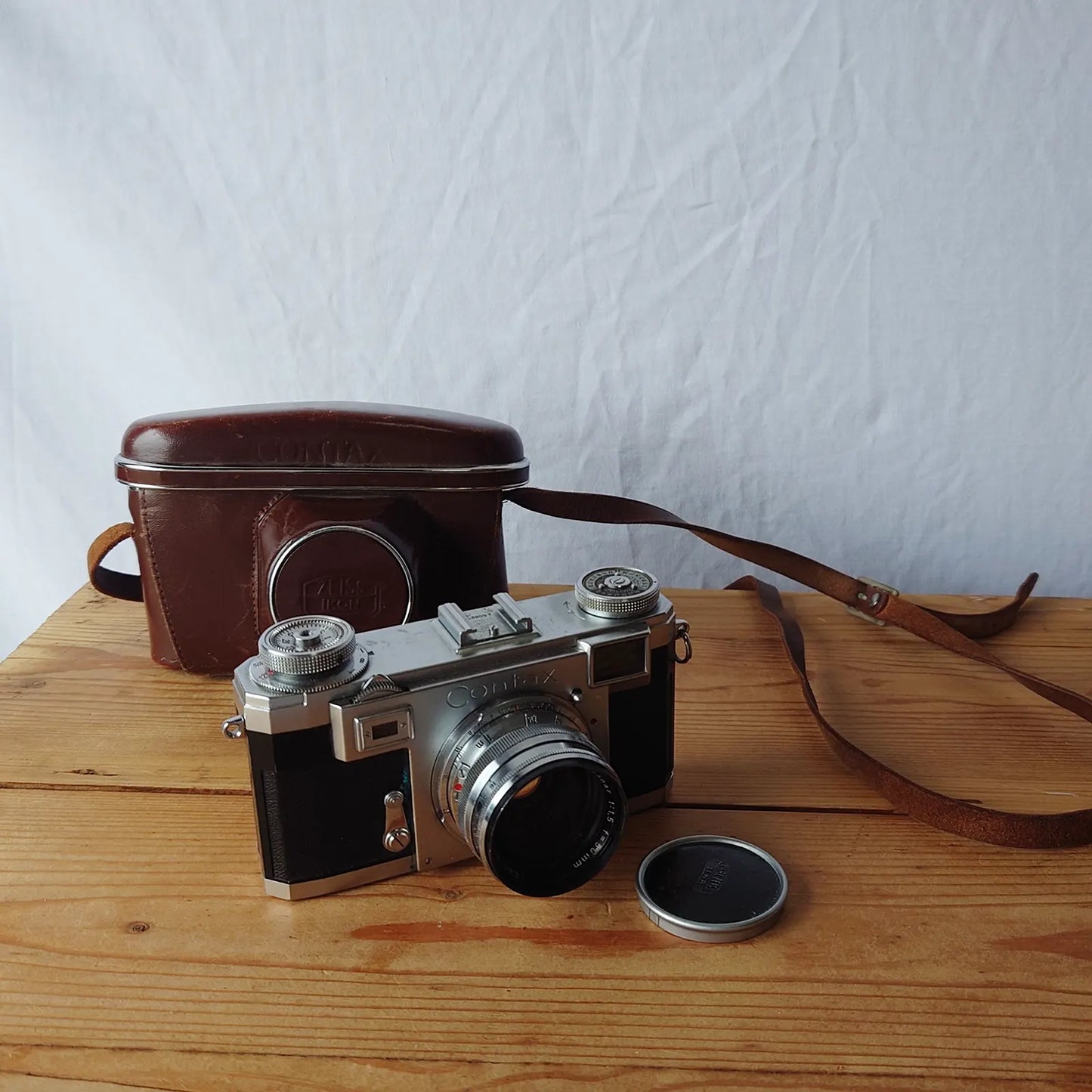 Appareil photo argentique vintage