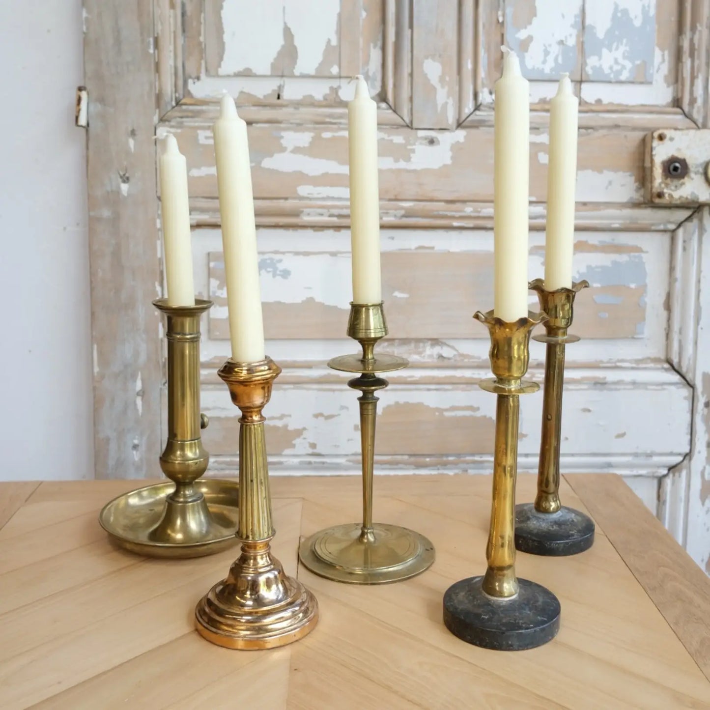 Bougeoirs dorés pour décoration table