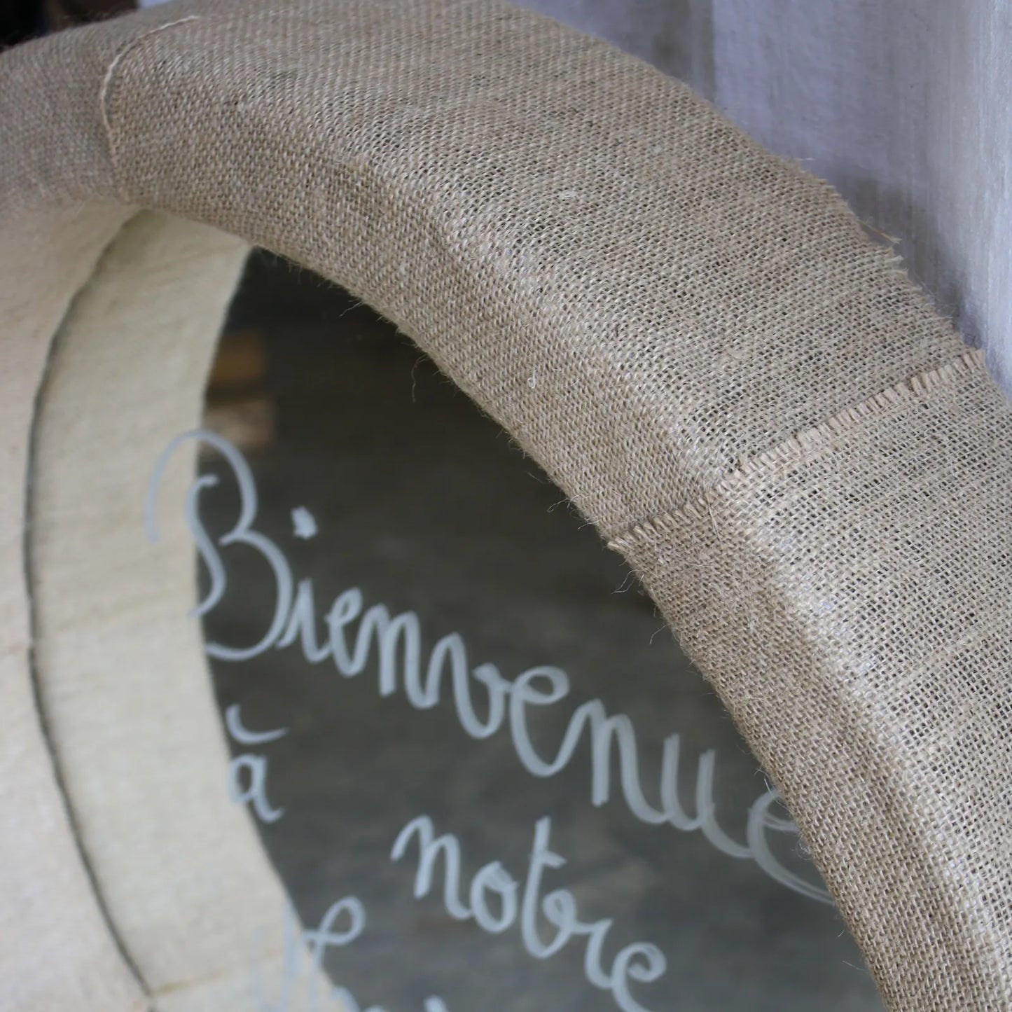 Détail miroir avec toile de jute