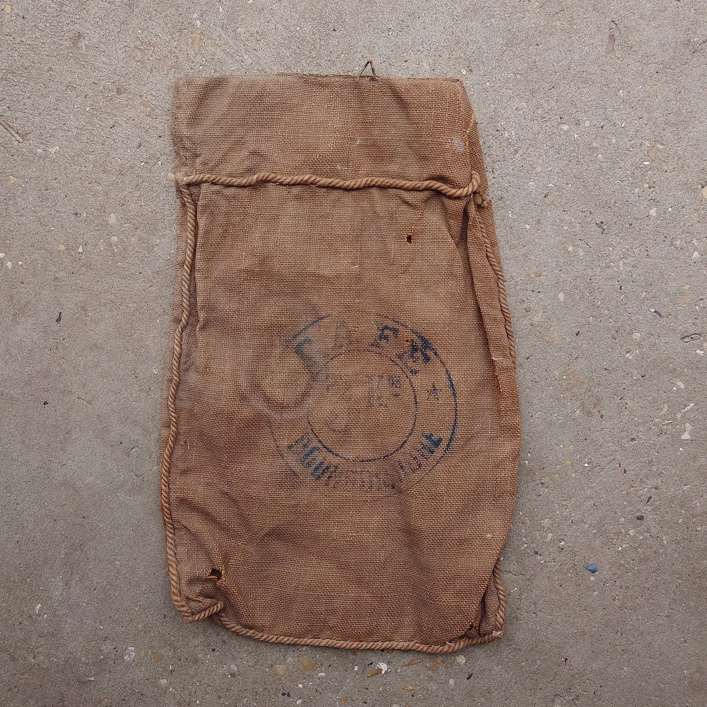 Pochon toile de jute ancien