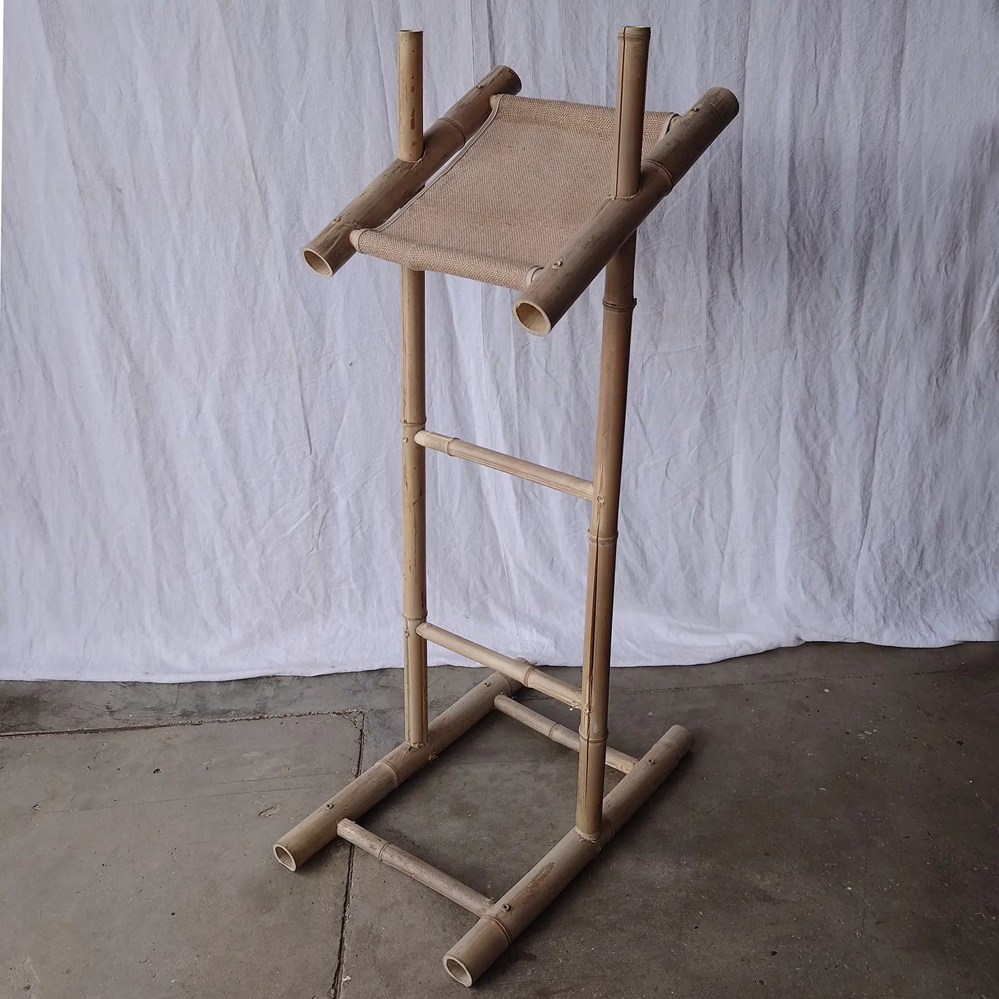 Pupitre bambou et jute