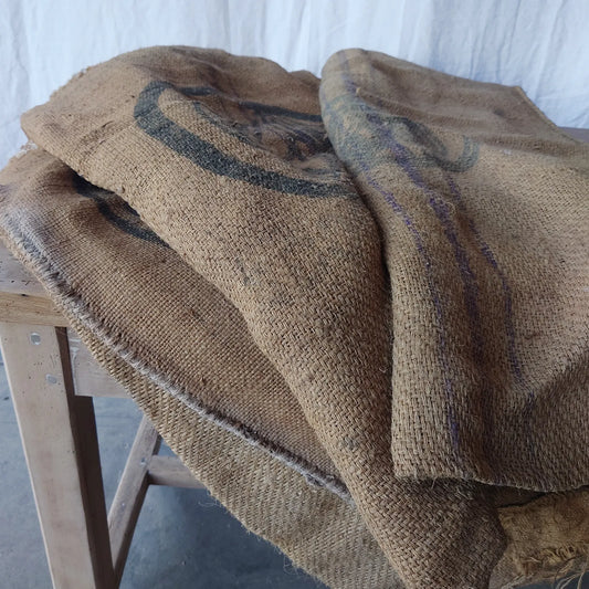 Sacs en toile de jute anciens