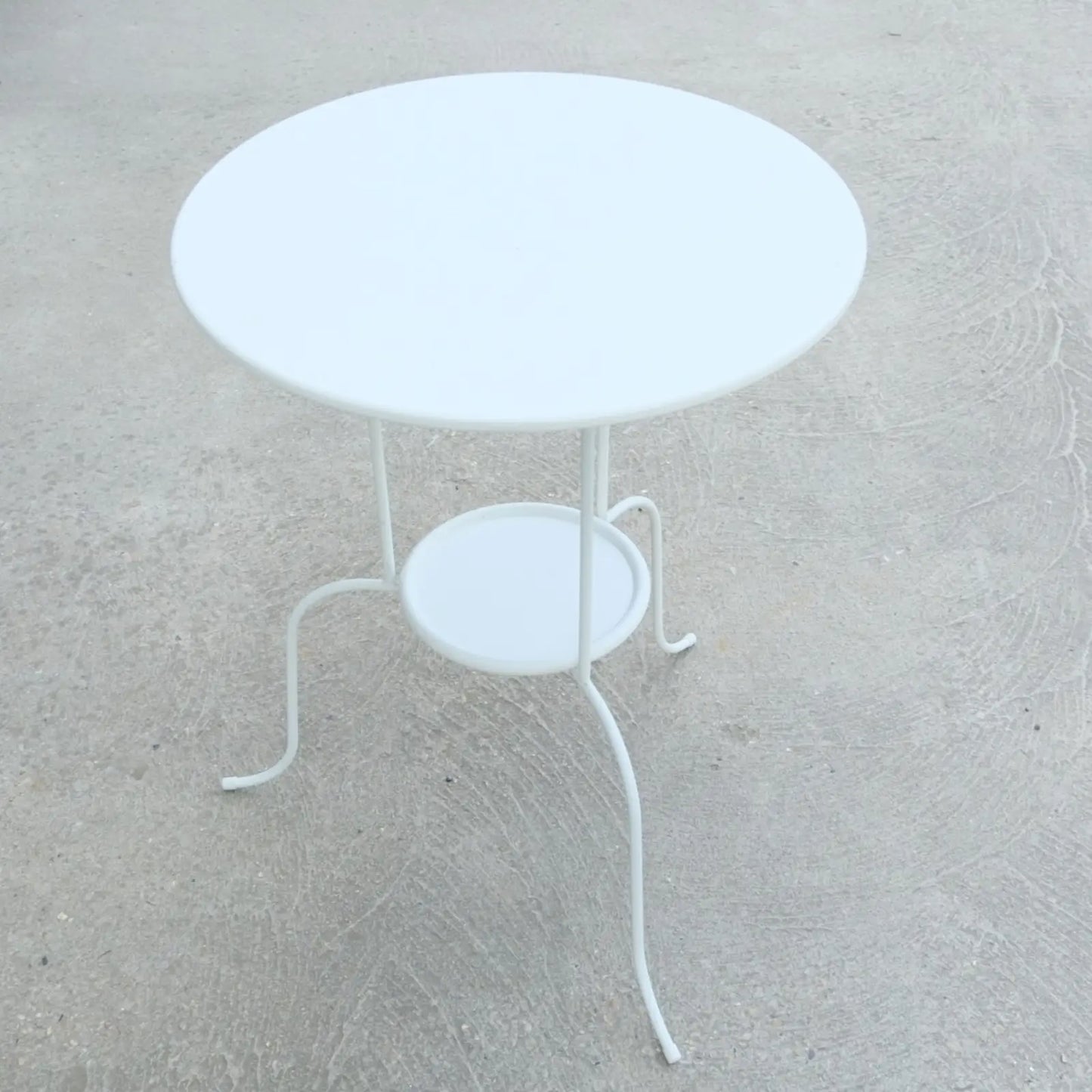 Table ronde d'appoint blanche de jardin tripod