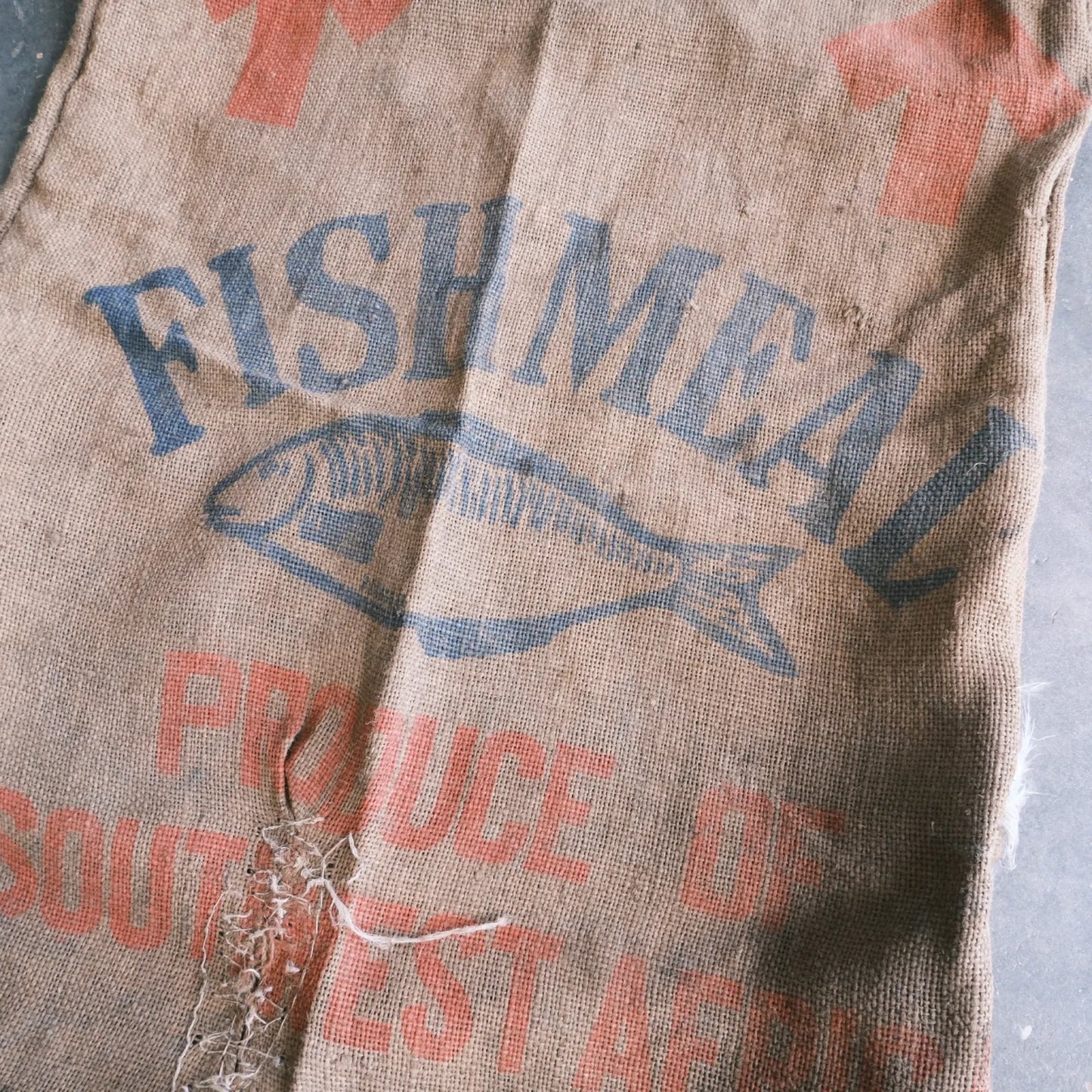 toile de jute avec lettrage Fishmeal