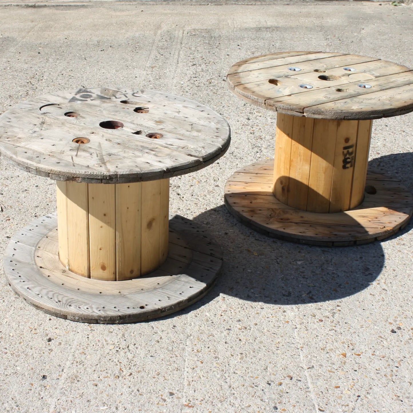 Tourets en bois pour table extérieur