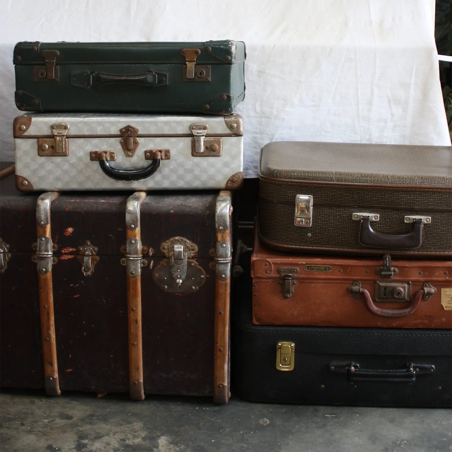 valises et malles anciennes pour thème voyage