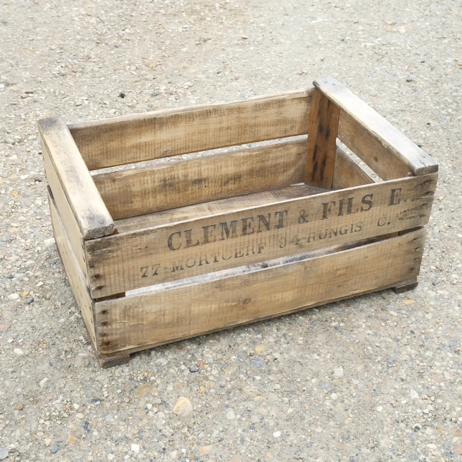 Cagette en bois clair