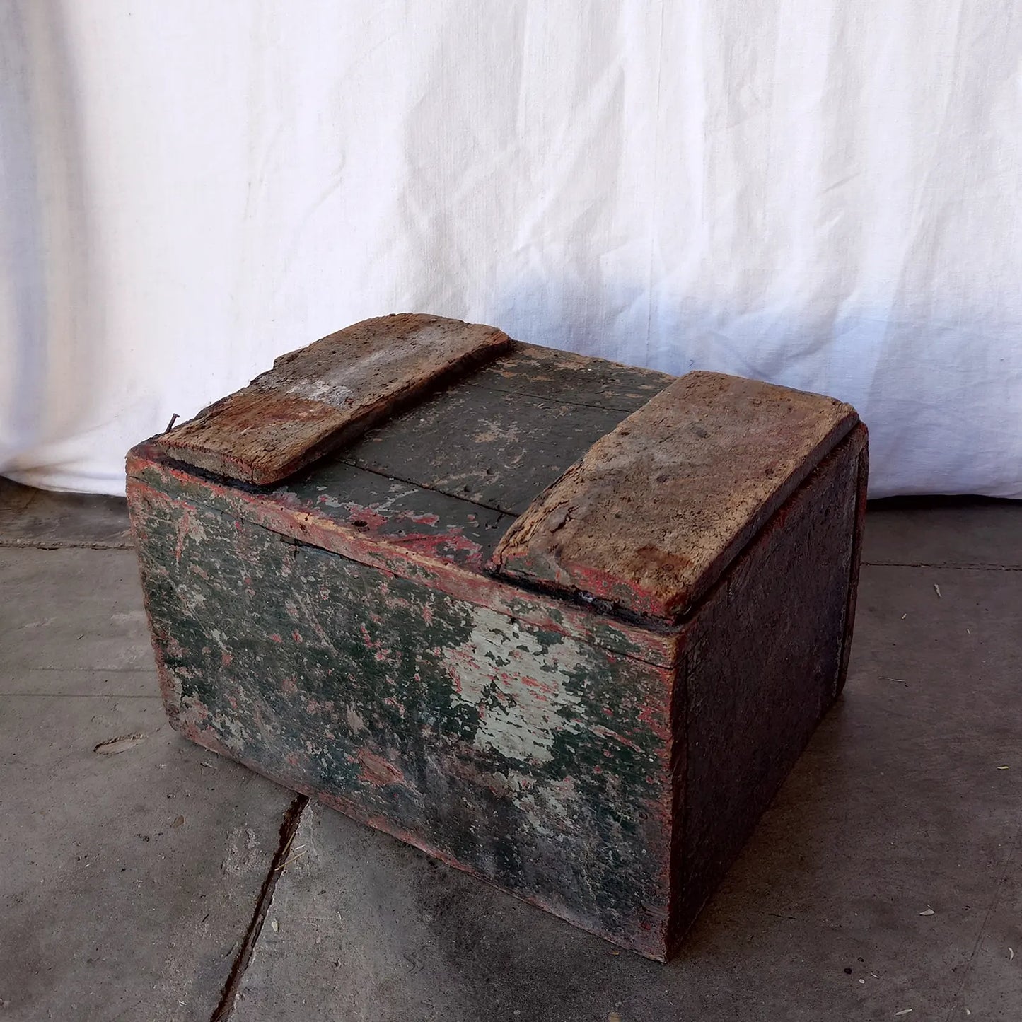 Caisse ancienne en bois