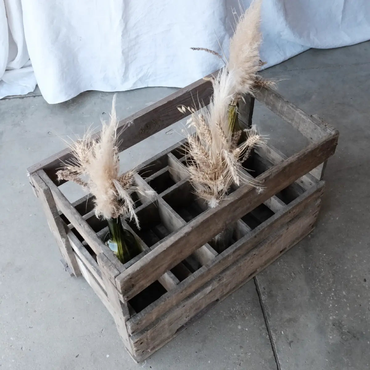 Ancienne caisse à bouteilles en bois