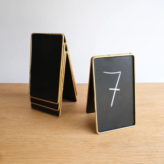 Marque-table chevalet