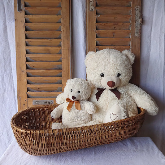 Oursons dans couffin panier osier