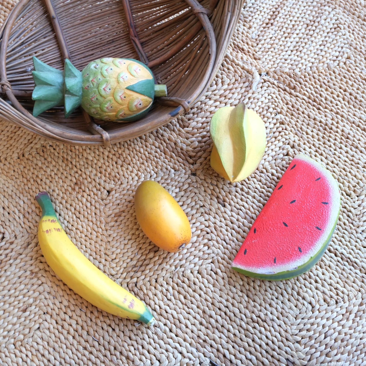 Panier avec fruits