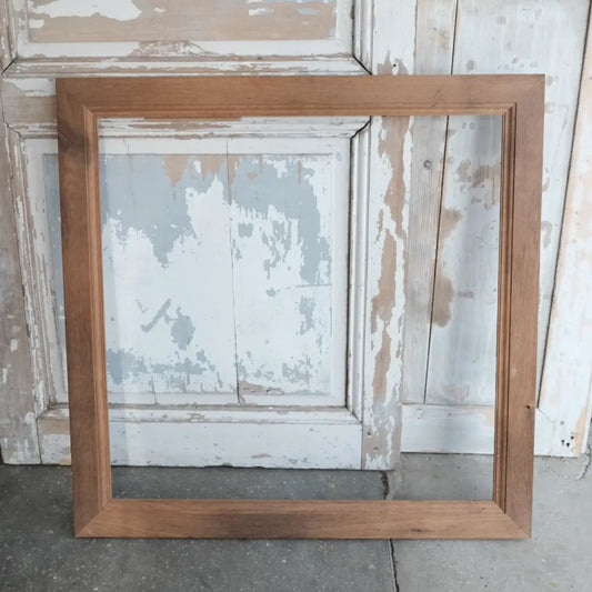 Grand cadre en bois brut