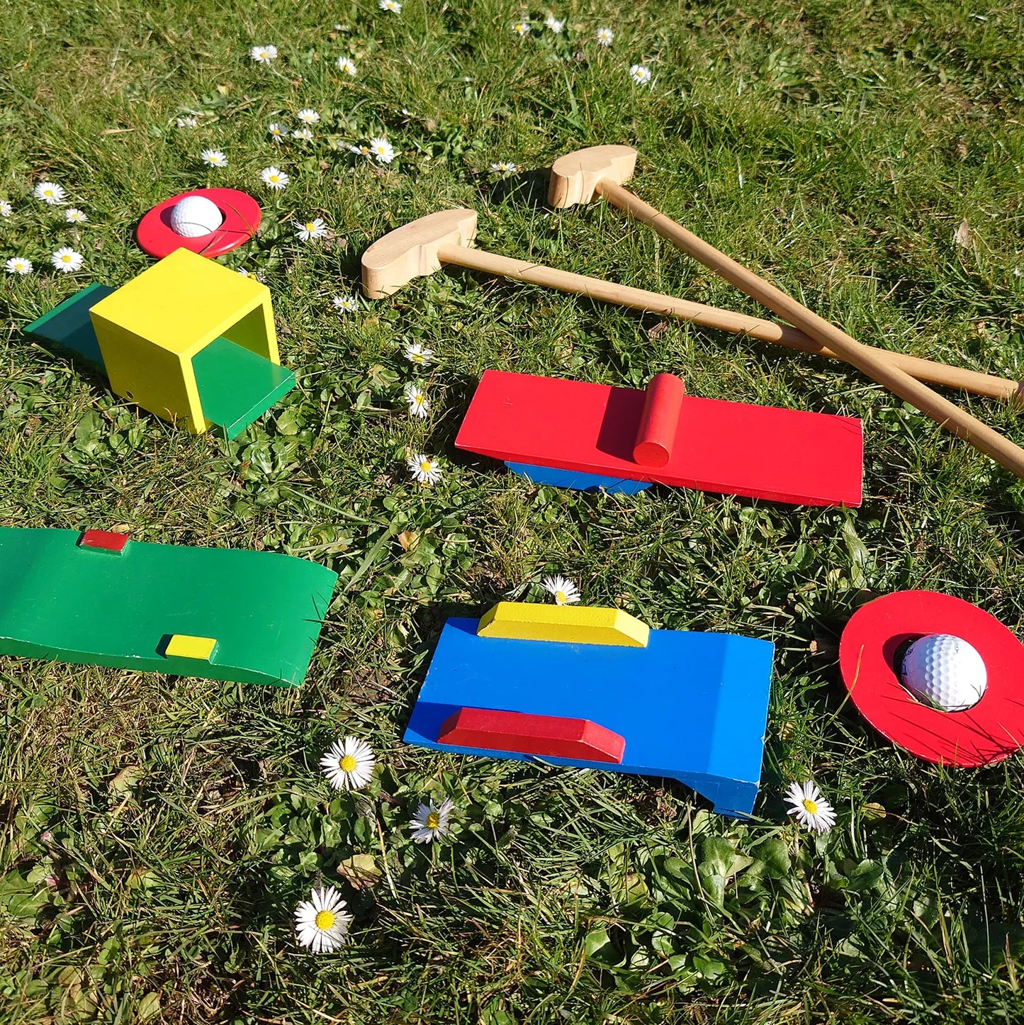 Jeu d'extérieur en bois