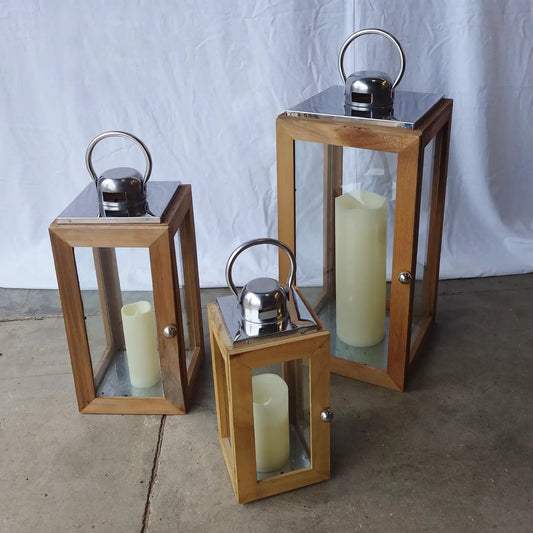 Lanternes bois et verre avec bougies LED