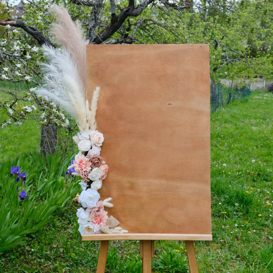 Panneau en bois avec fleurs séchées pour stickage Bienvenue mariage
