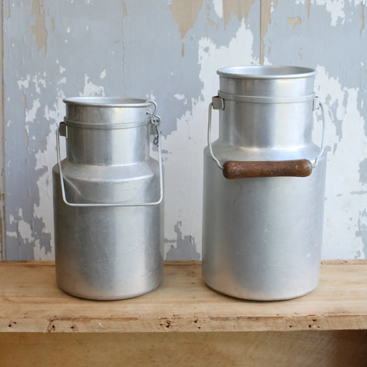Petits pots à lait avec anse en bois pour vase