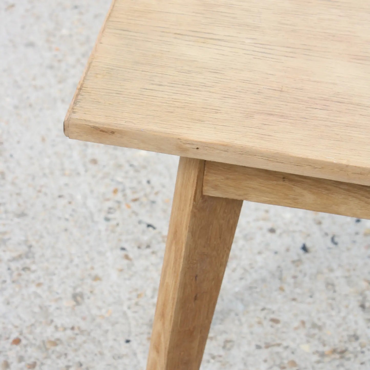 Détail table en bois