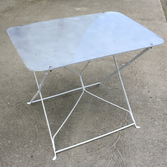 Table rectangulaire en zinc pliable