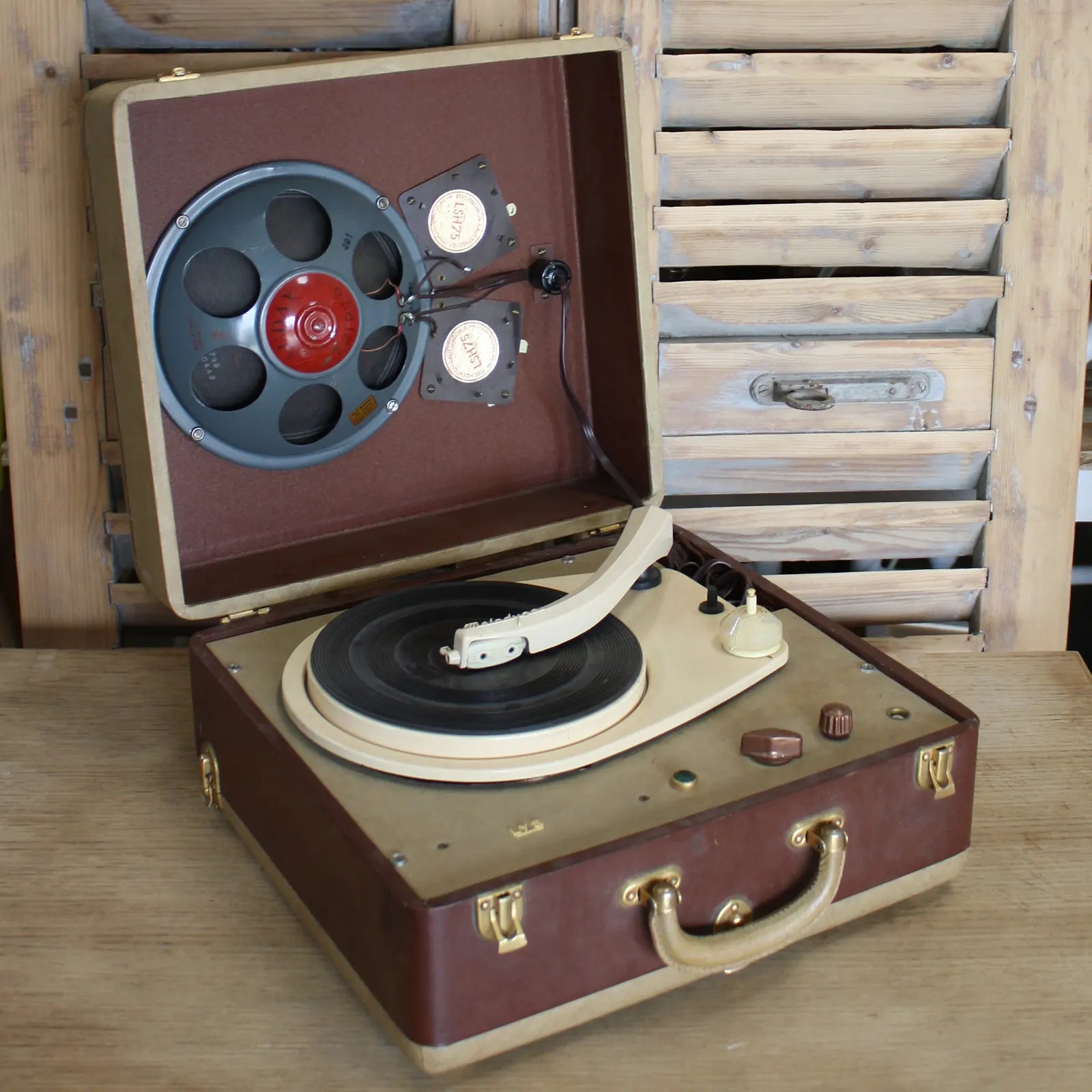 petit tourne disque de voyage